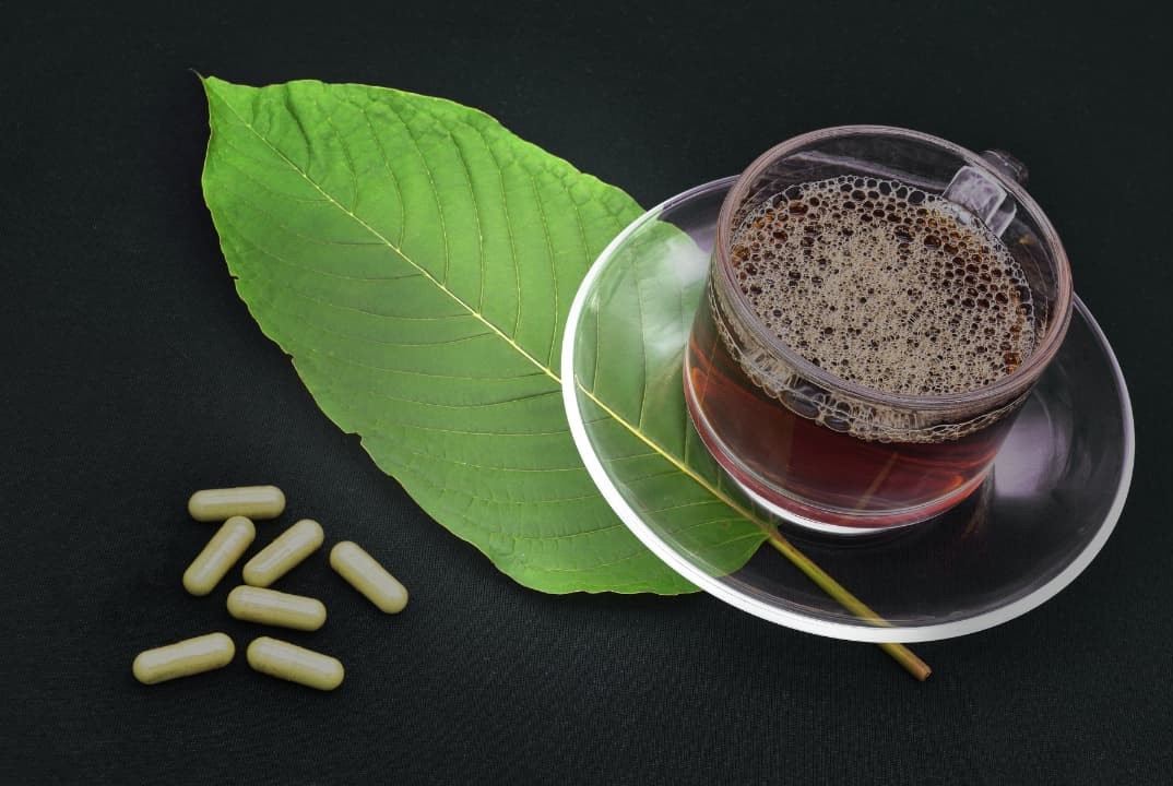 A Guide to Liquid Kratom Extracts: Uses, Effects, and Suggested Serving Sizes