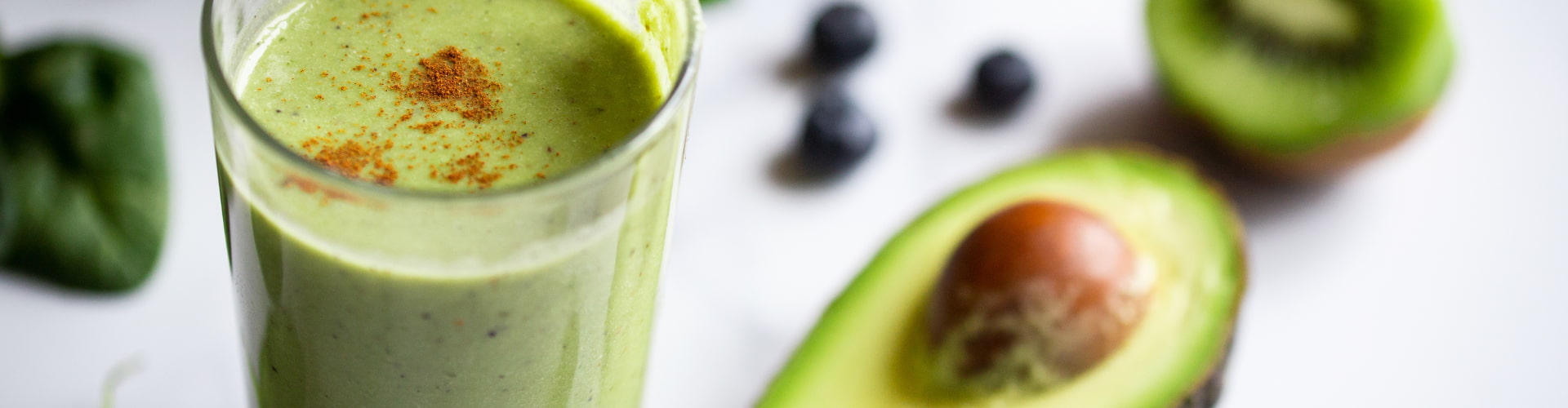 Kratom smoothie with avocado